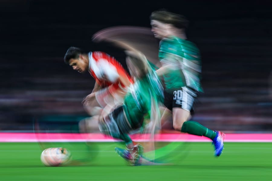 Alexis Sanchez of Arsenal in action against Lincoln City, FA Cup quarter-final, 2017